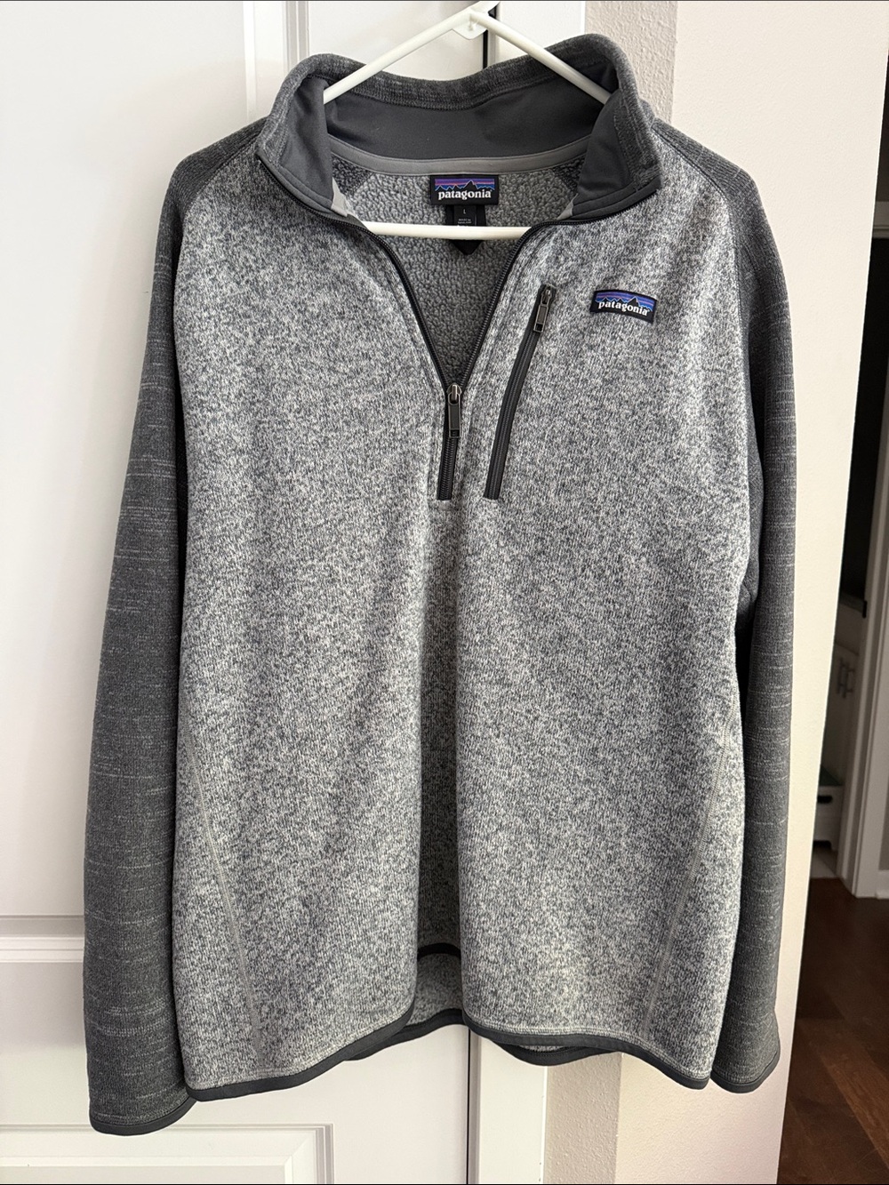 Patagonia Men’s Gray Half-Zip Fleece Pullover